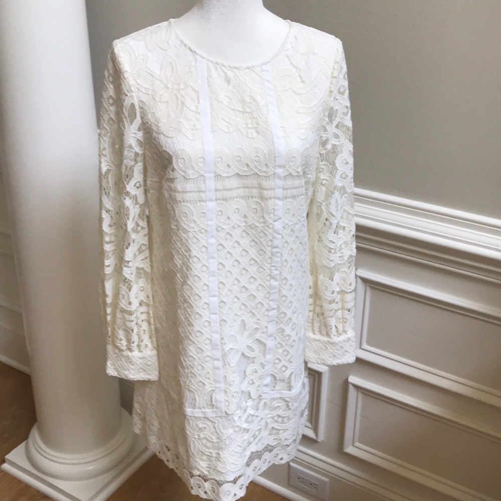 Gorgeous lace dress